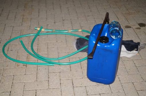 Prima fanno il pieno e poi tentano di finire il “lavoro”: interrotti dai Carabinieri di Savigliano Prima fanno il pieno e poi tentano di finire il “lavoro”: interrotti dai Carabinieri di Savigliano