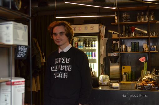 Danilo Maistrenko ha 24 anni, vive e lavora a Kyiv dal 2015 ma è nato a Bakhmut, città dell'Ucraina orientale che fa parte dell'oblast' di Donetsk