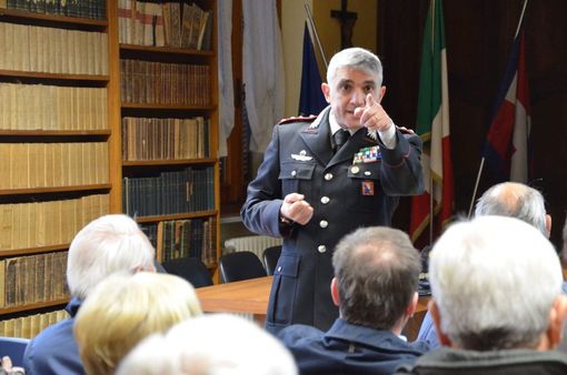 Proseguono gli incontri formativi dei carabinieri su truffe e raggiri: questa volta tocca a Cervere Proseguono gli incontri formativi dei carabinieri su truffe e raggiri: questa volta tocca a Cervere
