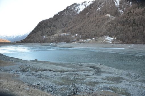 Il lago in alcune immagini del 2017, dopo un lungo periodo di siccità