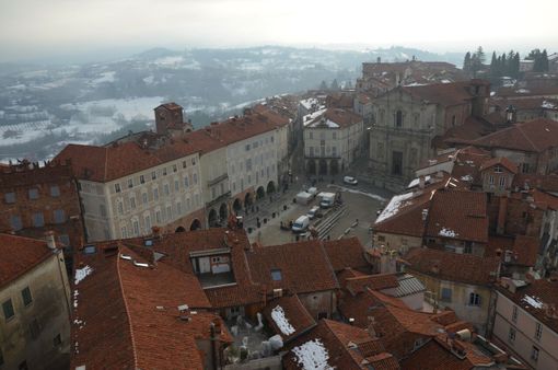 Mondovì: una veduta aerea di piazza Maggiore