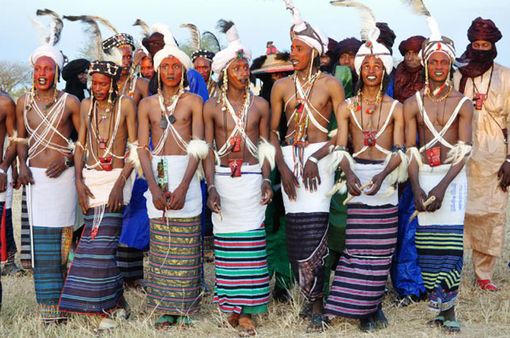 Lezione Unitre Cuneo sulla festa del Gerewol in Ciad Lezione Unitre Cuneo sulla festa del Gerewol in Ciad