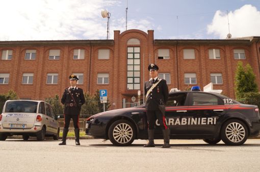 Tentano di truffare il parroco di Cavallermaggiore fingendosi tecnici antincendio: denunciati per truffa aggravata