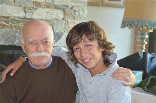 Giulio Segre in una foto con il nipote Tommaso Giulio Segre in una foto con il nipote Tommaso