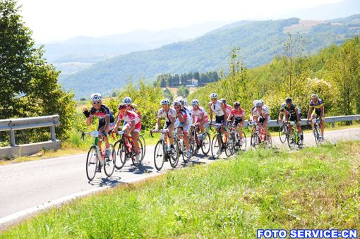 Ciclismo: scatta il primo settembre la Granfondo della Nocciola Alta Langa