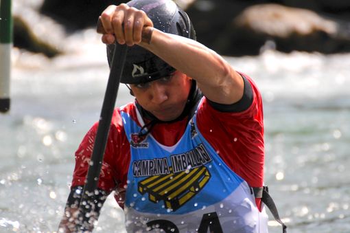 CANOA / Dennis Fina oro nella tappa italiana dell’Eca Junior Slalom Cup