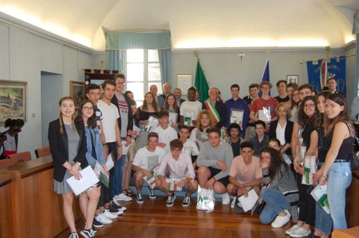 Ceva: consegnate 36 copie della Costituzione ai neodiciottenni