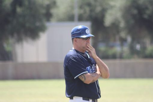 L'allenatore del Jfk Mondovì Leo Marconi L'allenatore del Jfk Mondovì Leo Marconi