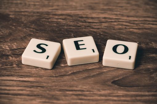 Topic Authority > Keyword: costruire entità che resistono agli update Topic Authority > Keyword: costruire entità che resistono agli update