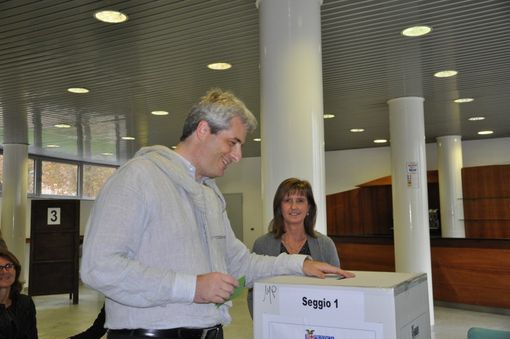 Federico Borgna al voto per il Consiglio provinciale, nel 2014