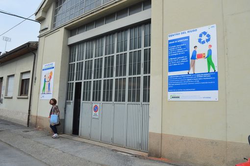 Il centro del riuso nella sua precedente ubicazione di via Morozzo