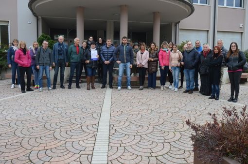 Il sindaco, la giunta e i commercianti di Cervasca