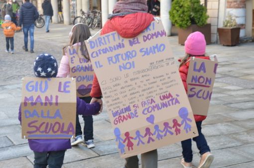 Cuneo dice no alla DAD: "Decisione inaccettabile" (GALLERY FOTO E VIDEO)