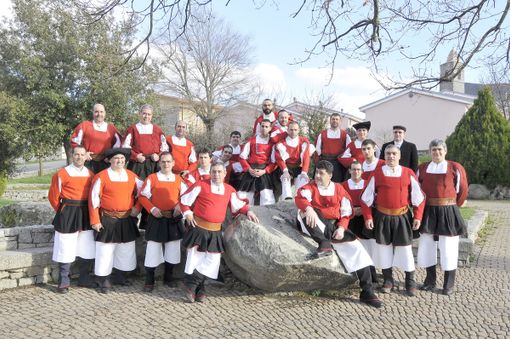 Il Coro Zente Sarda Il Coro Zente Sarda