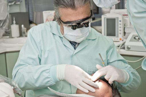 Implantologia dentale a Carico Immediato Milano Implantologia dentale a Carico Immediato Milano