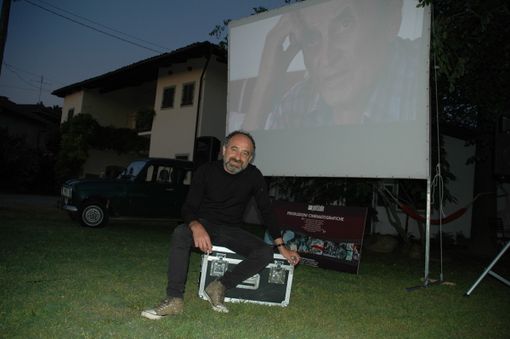 Il cinema riparte su una Renault 4: Remo Schellino è pronto a portare i suoi documentari per valli e borghi