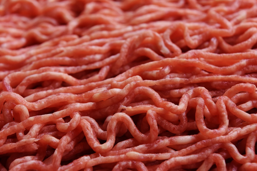 Patteggia il macellaio del Braidese denunciato per aver aggiunto solfiti nella carne macinata Patteggia il macellaio del Braidese denunciato per aver aggiunto solfiti nella carne macinata