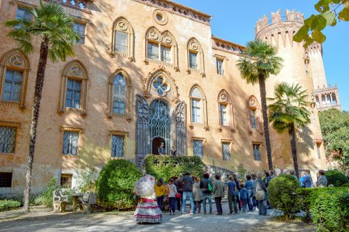 Al via oggi le visite guidate al castello e al parco del Roccolo di Busca Al via oggi le visite guidate al castello e al parco del Roccolo di Busca