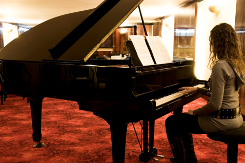 I concerti per due, tre e quattro pianoforti di Bach a Mondovì