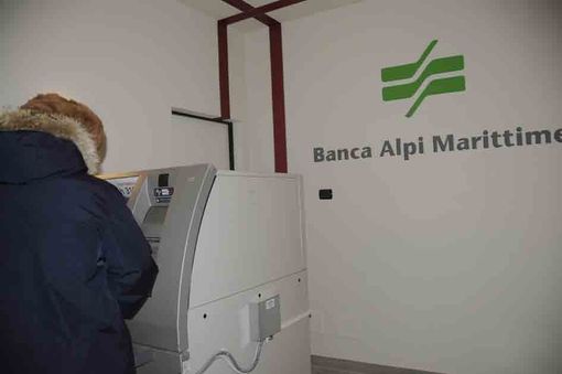 A Pratonevoso in funzione uno sportello Bancomat della  Banca Alpi Marittime