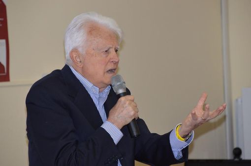 Il giudice Gian Carlo Caselli all'istituto alberghiero di Mondovì (FOTO e VIDEO)