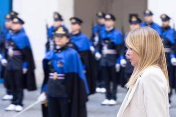 Diplomazia e sicurezza, gli obiettivi di Meloni dopo l'attacco in Iran: "Caos figlio di guerra in Ucraina" Diplomazia e sicurezza, gli obiettivi di Meloni dopo l'attacco in Iran: "Caos figlio di guerra in Ucraina"