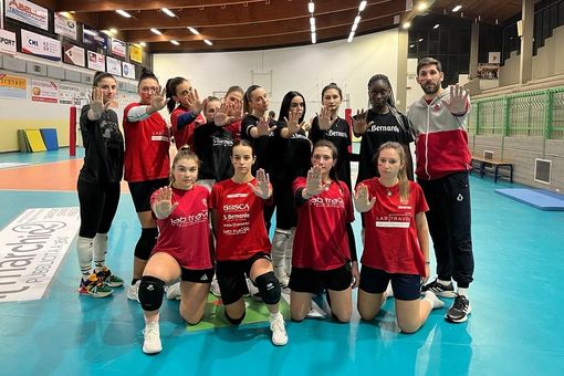 Volley femminile: le "gattine" U13 e U14 trascinano la Lab Travel Honda Cuneo alla vittoria
