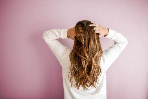 Patch cutanea per capelli: di cosa si tratta e come funziona