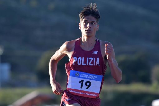 Campionato italiano 10.000 metri, sfugge la vittoria di Pietro Riva (Fiamme Oro) dopo una gara al comando Campionato italiano 10.000 metri, sfugge la vittoria di Pietro Riva (Fiamme Oro) dopo una gara al comando