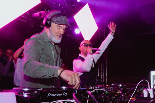 Allenare la concentrazione con le campane tibetane: ecco come si prepara il dj cuneese Faber Moreira per restare 240 ore alla consolle Allenare la concentrazione con le campane tibetane: ecco come si prepara il dj cuneese Faber Moreira per restare 240 ore alla consolle