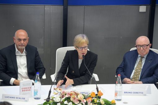 Milena Gabanelli fa il pieno  di pubblico al "Ferrero" di Verduno