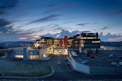 L'ospedale "Ferrero" di Verduno L'ospedale "Ferrero" di Verduno