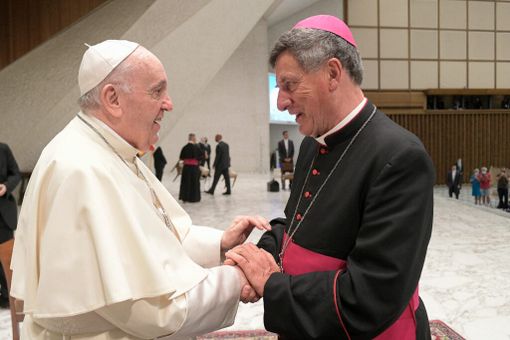 Il vescovo di Cuneo e Fossano monsignor Piero Delbosco al cospetto di Papa Francesco Il vescovo di Cuneo e Fossano monsignor Piero Delbosco al cospetto di Papa Francesco