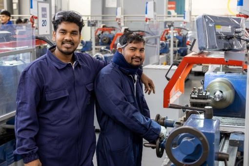 Studenti stranieri partecipano al progetto Lavoro Senza Confini promosso dalla Fondazione Gianolio e da Apro Formazione