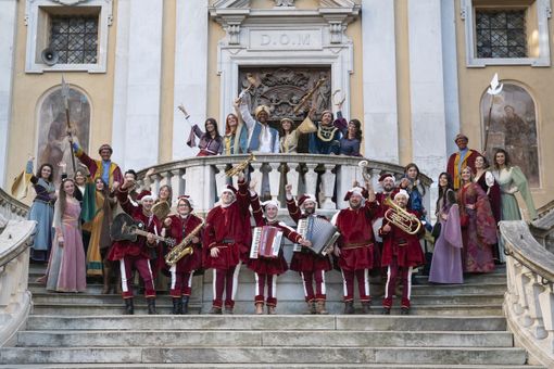 Coriandoli, musica, eventi: una domenica di febbraio imperdibile nella Granda