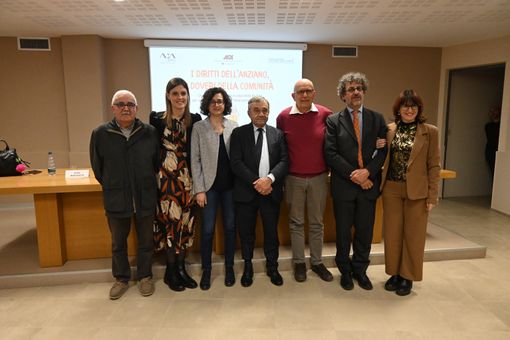 Dalle colonnine SOS ai corsi di autodifesa: ad Alba si "progetta" una città a misura di anziani [VIDEO]