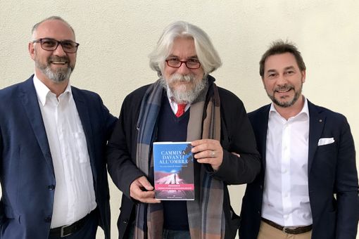 Al SalTo 2019 si presenta “Cammina davanti all’ombra” il romanzo di Gerbotto-Lovera Al SalTo 2019 si presenta “Cammina davanti all’ombra” il romanzo di Gerbotto-Lovera