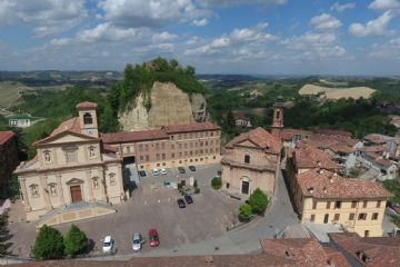 Vezza d'Alba, pronta a ricevere i turisti appassionati delle eccellenze roerine Vezza d'Alba, pronta a ricevere i turisti appassionati delle eccellenze roerine