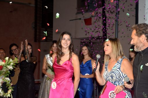 Il momento della proclamazione di Serena Ribero, Miss "Bela Trifolera" 2022