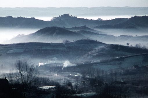 Luoghi fenogliani (Foto Piero Masera - Archivio Masera) Luoghi fenogliani (Foto Piero Masera - Archivio Masera)