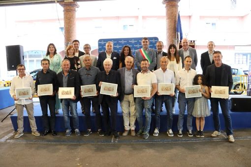 Confartigianato Fossano ha premiato le aziende con oltre 35, 45 e 50 anni di fedeltà associativa Confartigianato Fossano ha premiato le aziende con oltre 35, 45 e 50 anni di fedeltà associativa