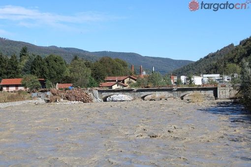 Il ponte sulla 582 nei giorni dopo l'alluvione