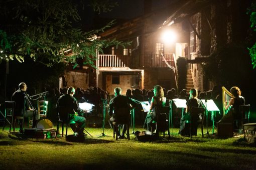 Da domani a Niella Tanaro, nelle aie e nei cortili, risuona la “Musica sull’Aia”: in programma 6 appuntamenti Da domani a Niella Tanaro, nelle aie e nei cortili, risuona la “Musica sull’Aia”: in programma 6 appuntamenti