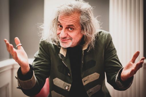 Al Teatro Toselli "Arrivano i Dunque" posticipato a gennaio