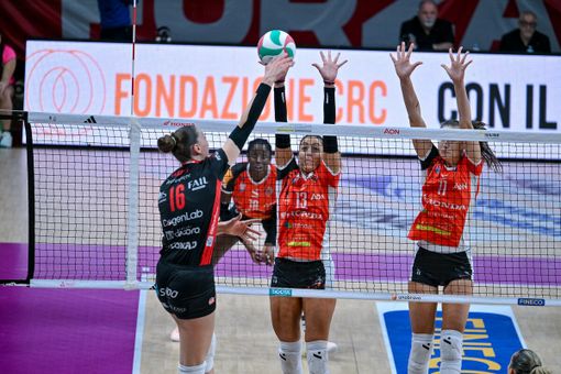 Beatrice Gardini, premiata MVP del match, in azione contro le Gatte (foto di Danilo Ninotto) Beatrice Gardini, premiata MVP del match, in azione contro le Gatte (foto di Danilo Ninotto)