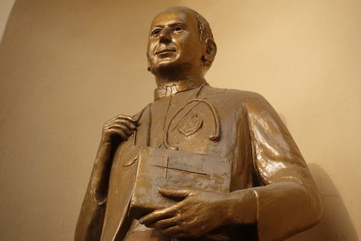 Statua del beato fratel Luigi Bordino, santuario antico della Madonna dei fiori di Bra