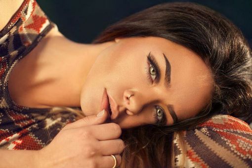 Fissante sopracciglia trasparente: il prodotto essenziale per la beauty routine minimalista