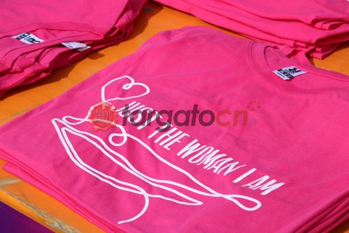 La maglietta ufficiale di una delle scorse edizioni di Just The Woman I Am