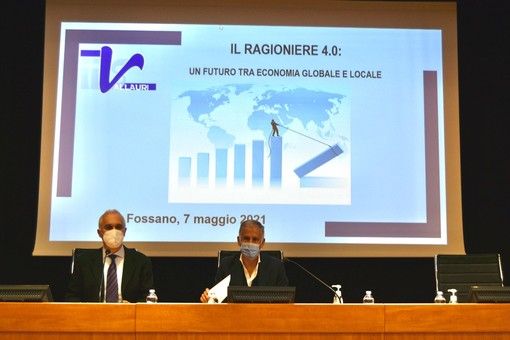 Ragioniere 4.0: un diploma a prova di futuro Ragioniere 4.0: un diploma a prova di futuro