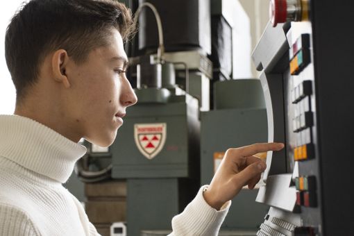 Ultimi posti disponibili per il corso gratuito di addetto alle macchine utensili a controllo numerico